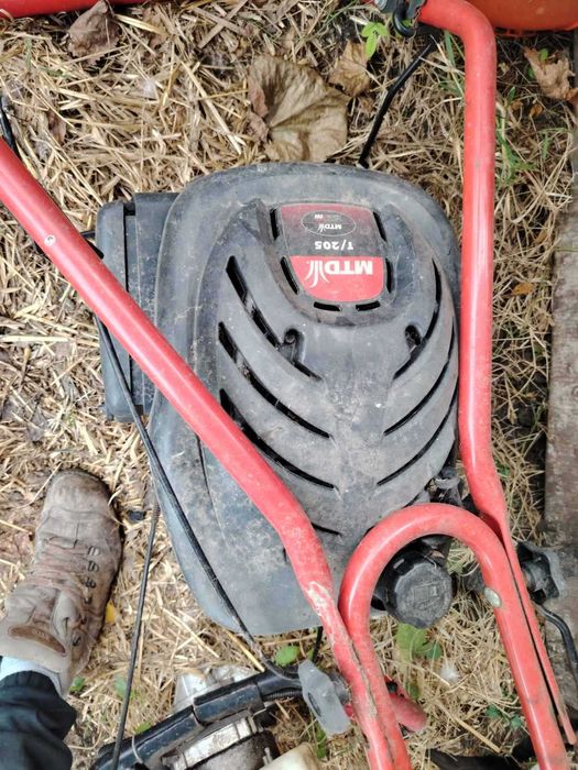 Продавам нещата от снимките