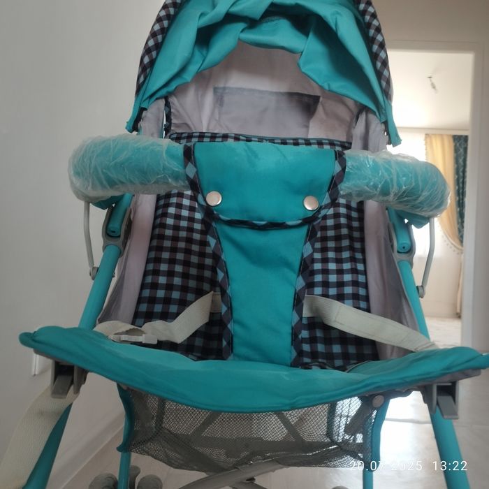 Коляска прогулочная.