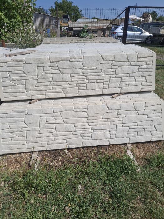 Placi gard beton