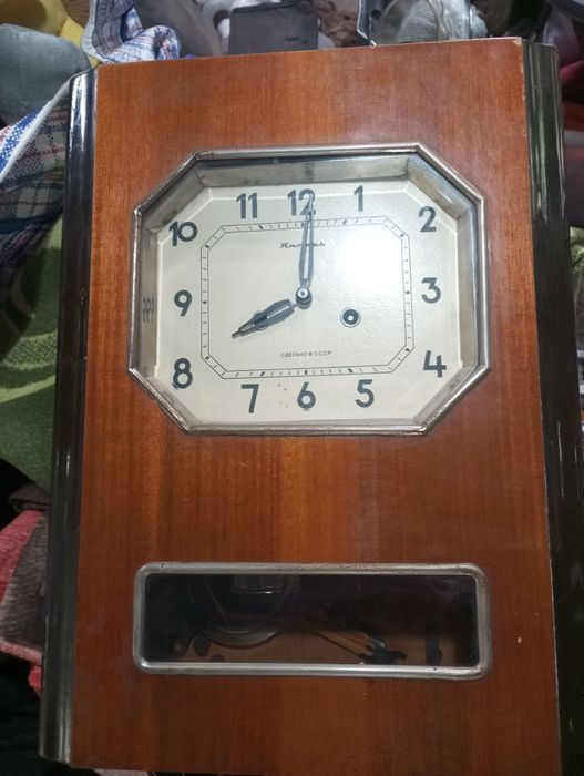 Продам часы янтарь СССР