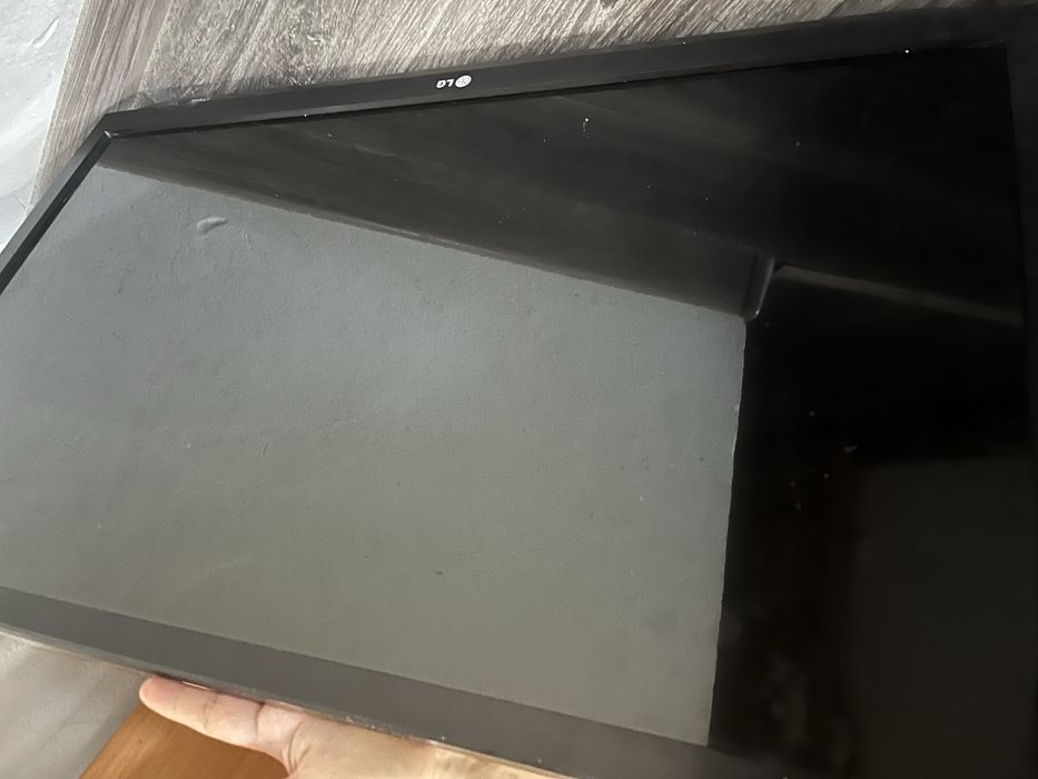 Продам телевизор в хорошем состояние