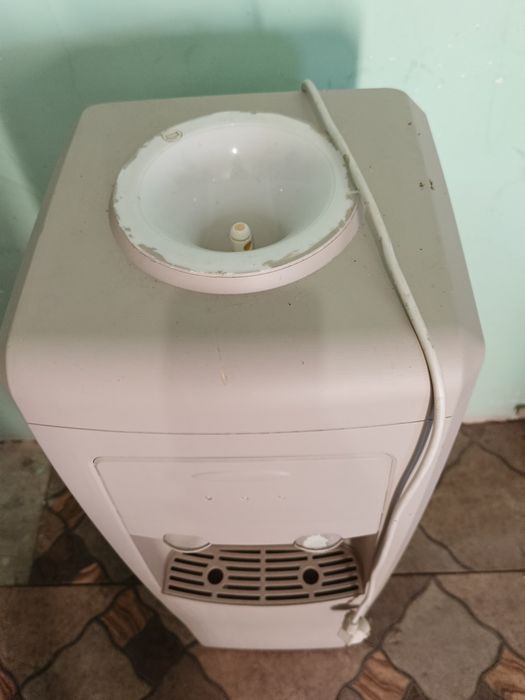Продам кулер для воды