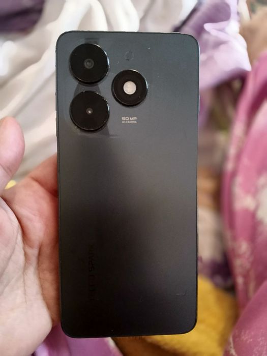 Srochno pul zaril  Tecno Spark 20 c sotiladi
