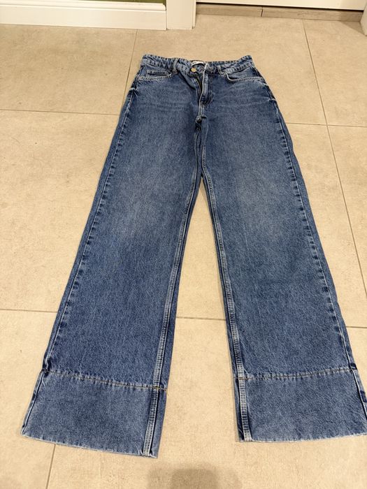 Сини дънки Zara.
