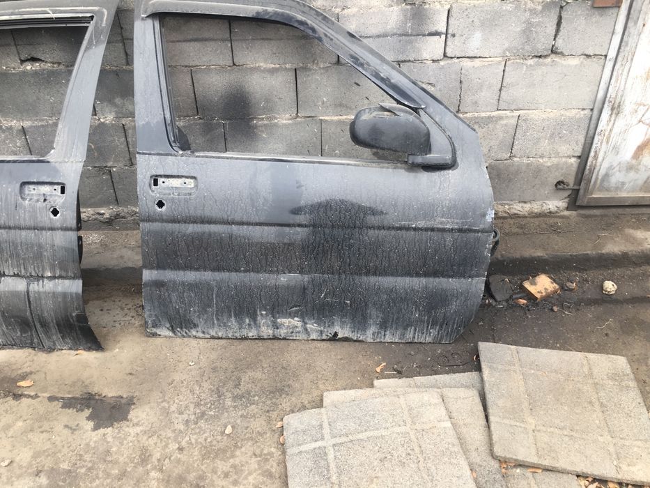 Продам двери на ниссан терано