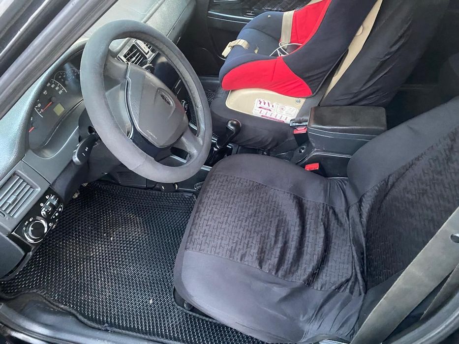 Продам приора 2013г