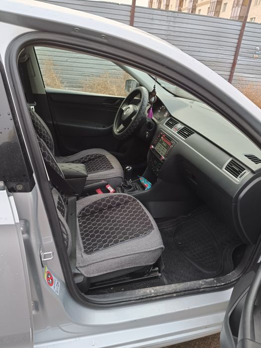 Продам машину срочно