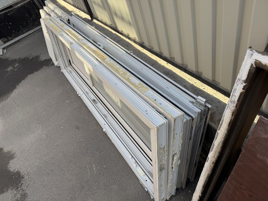 Пластиковые Двери