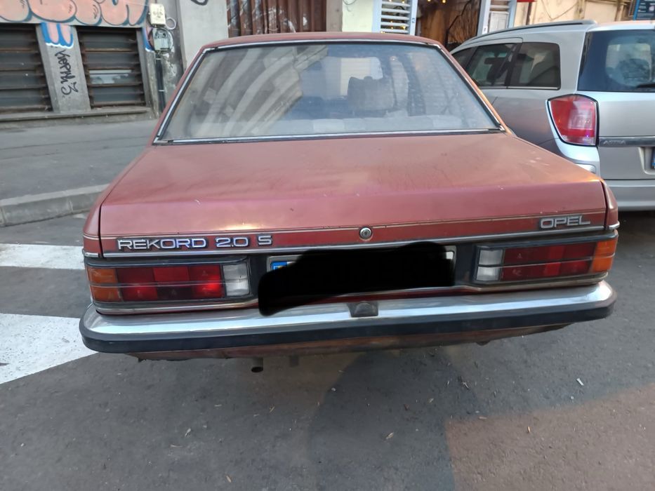 Opel Rekord2.0 s clasic-motor fiabil ideal pentru proiect