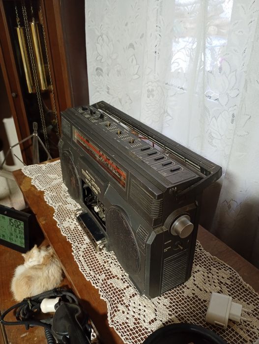 Radiocasetofon/,radio.