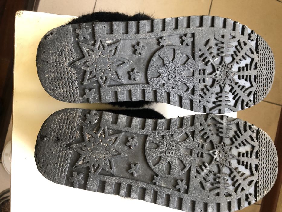 Обувь зимняя женская (уги)