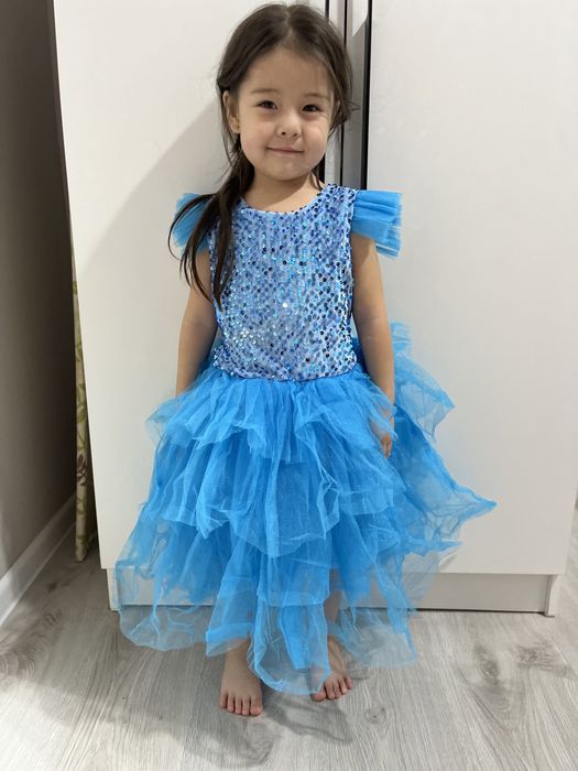 Прокат платьев и костюмов