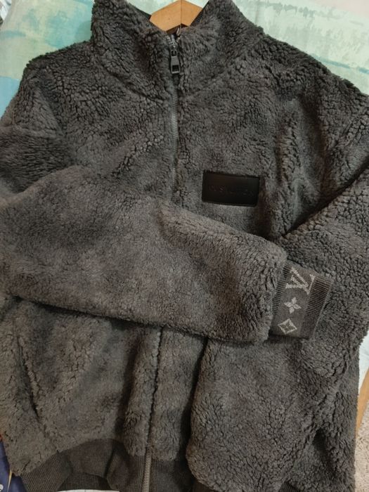 Louis Vuitton яке