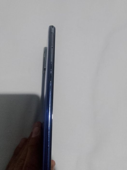 Oppo a74  128/8гб
