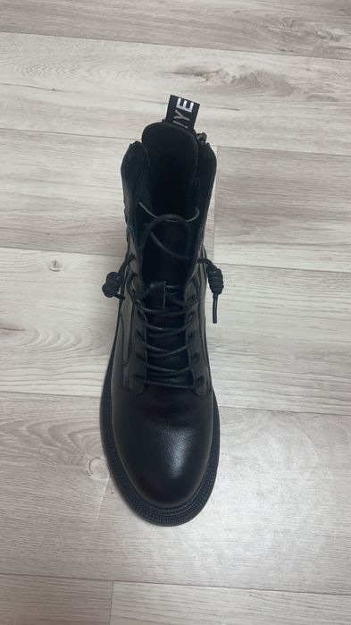 Сапоги осенние черный цвет