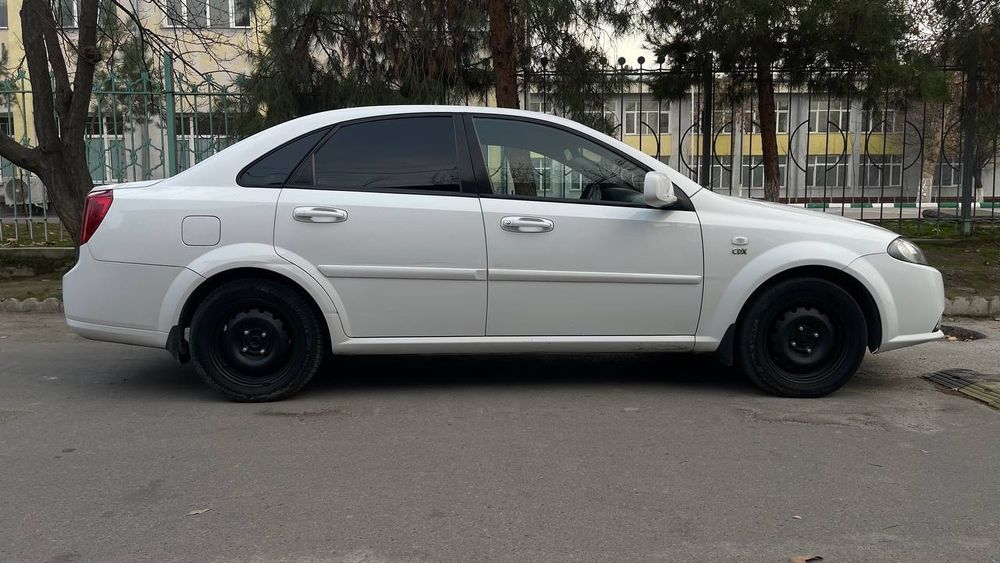 Chevrolet Gentra 2015 3 poz aftomat