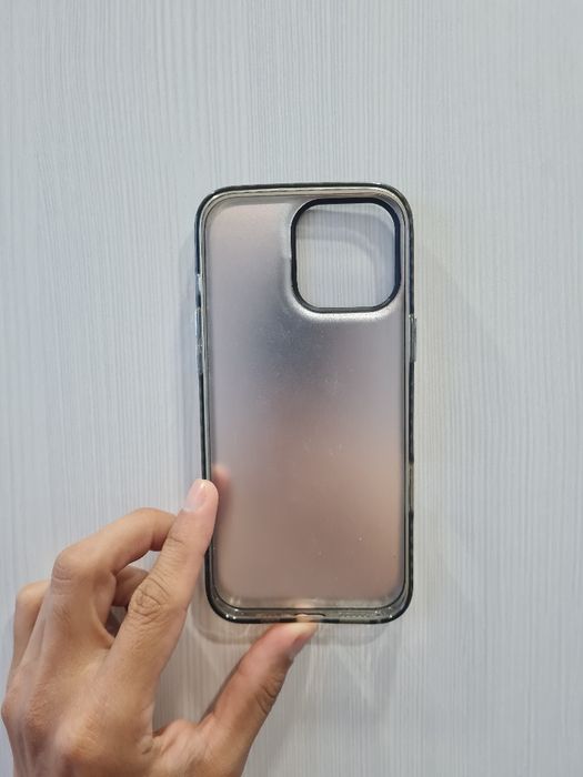 Продам три чехла за 1 500 тг (iPhone 16 PM)