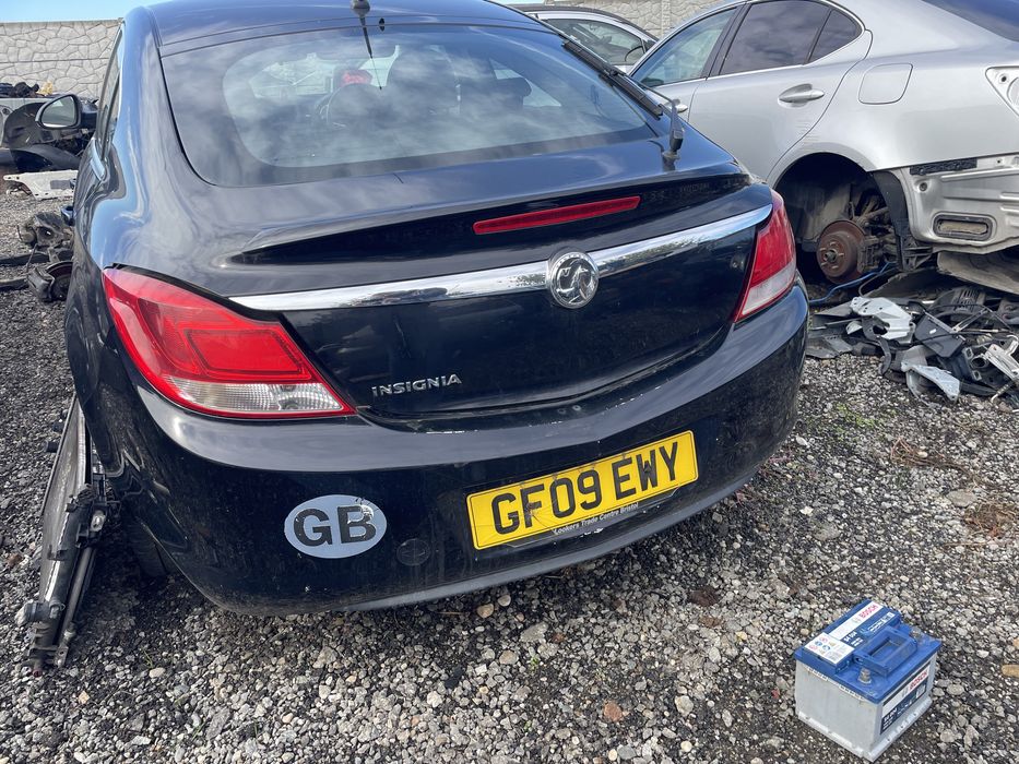 Bara spate opel insignia