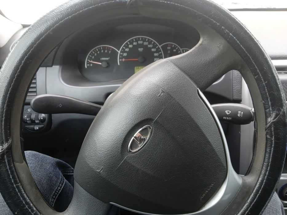 Продам приору 2013 года