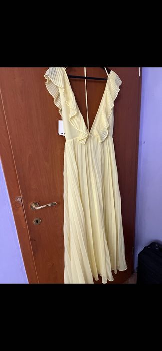 Светло жълта рокля Zara / Зара