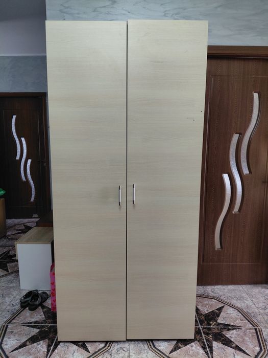 Dulap haine 0.90 x 2 m in doua culori