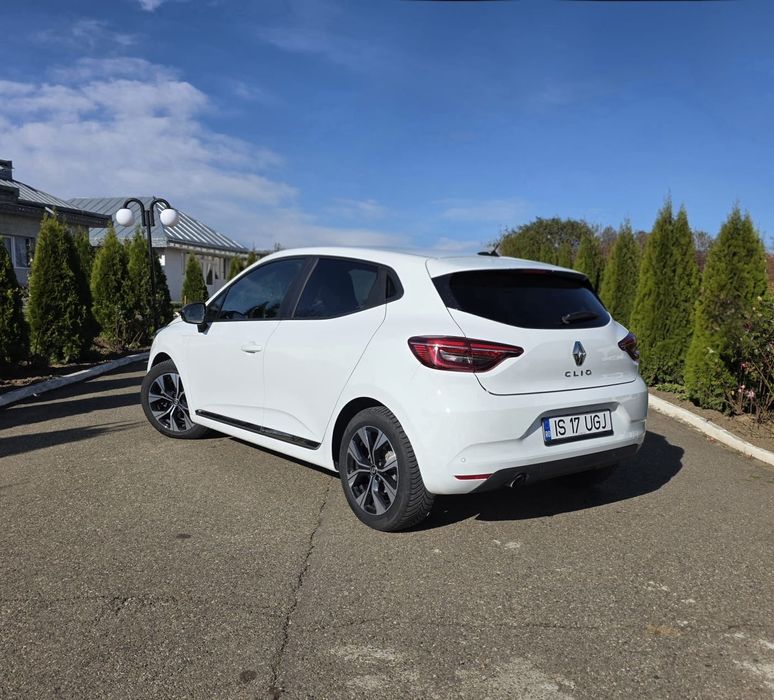 Renault Clio  2023
