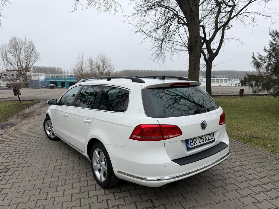 Vând Volkswagen Passat B7 2.0 TDI Automat