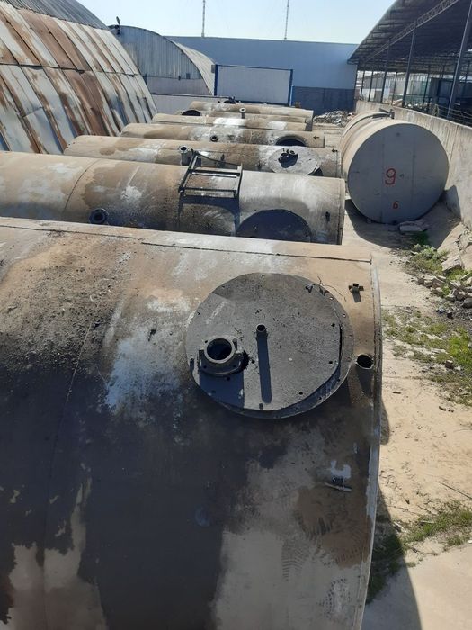 Цистерна ёмкость бочка.