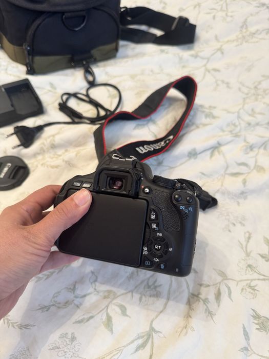 Продам фотоаппарат Canon