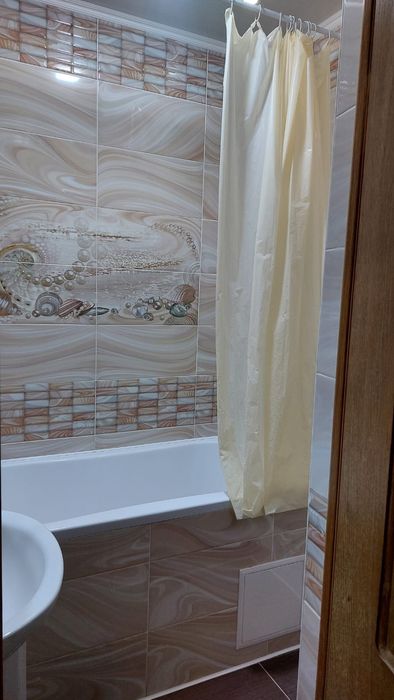 Продается трехкомнатная квартира