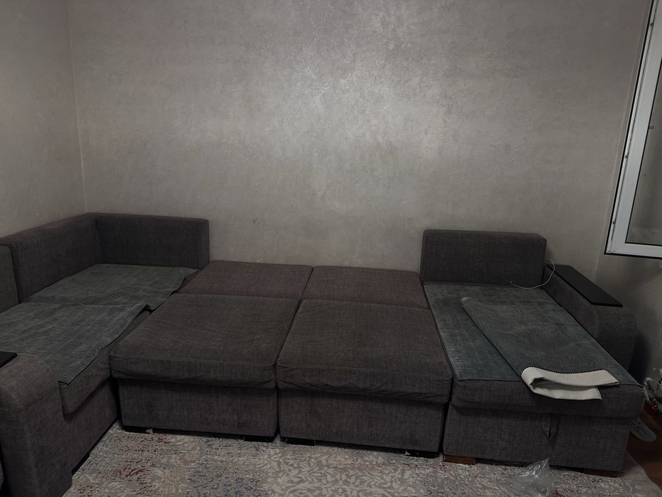 Продам Красивый дива с чехолом