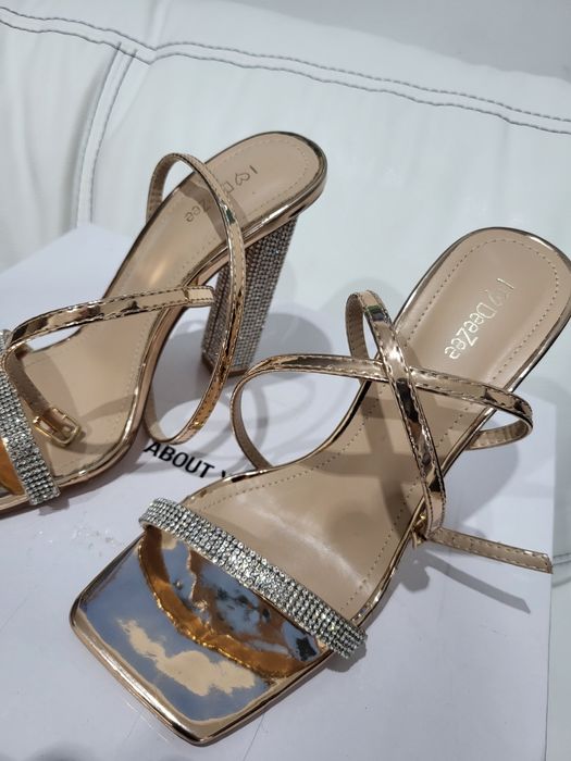 Sandale aurii  mar 37 stralucitoare, deosebite comode