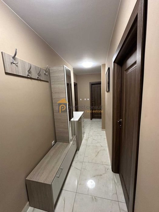 Продава се Тристаен апартамент в Пловдив, Христо Смирненски - 90 кв.м за 2000 €/кв.м - Снимка #11