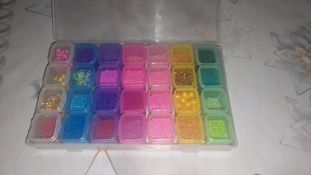 набор бисер и бусин