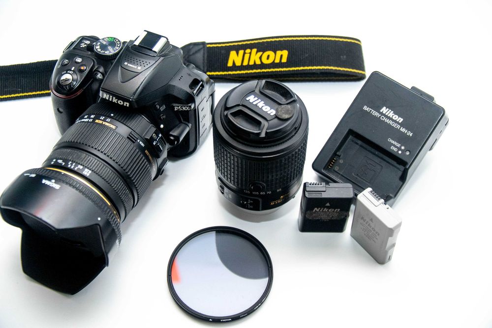 Nikon D5300 cu obiectiv NIkkor 55-200 si Sigma 17-50 f2.8
