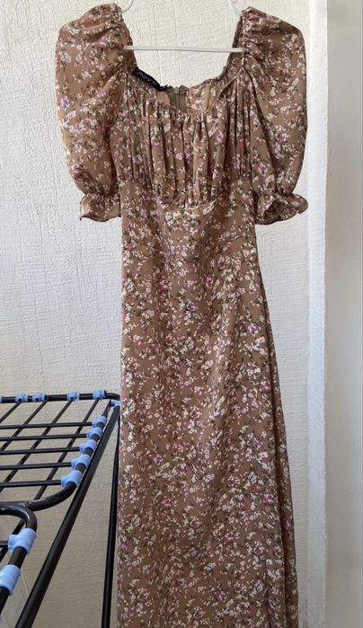 Женское платье S размер