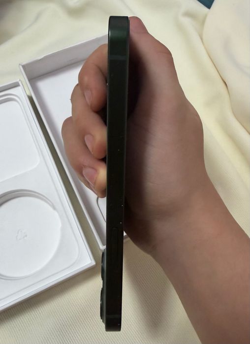 Iphone 13 зеленый