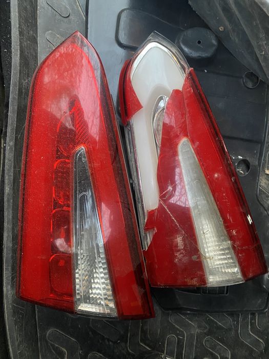 Задни фонар киа серато