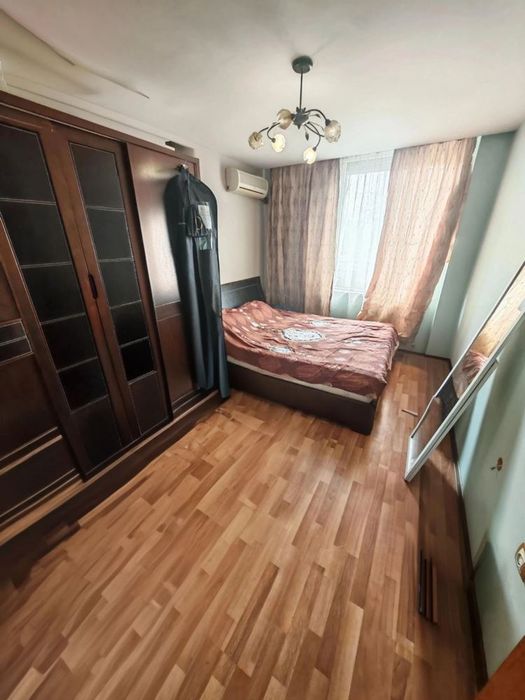 Продава се Тристаен апартамент в Бургас, Изгрев - 70 кв.м за 1181 €/кв.м - Снимка #3