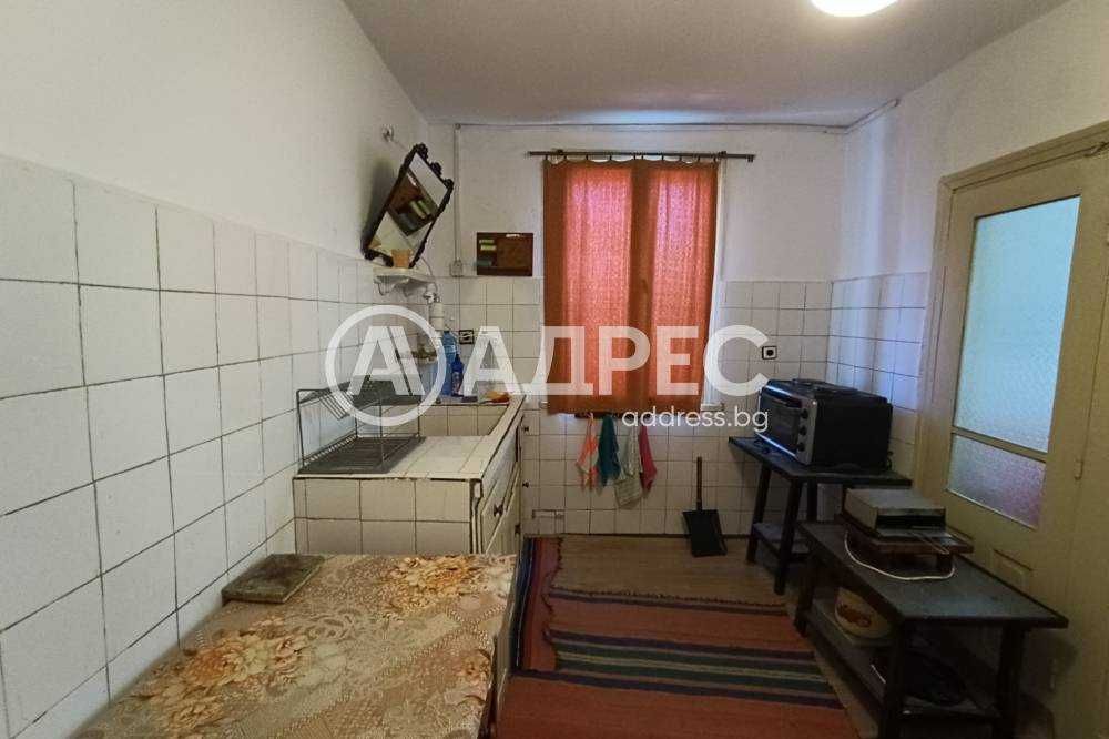 Продава се Къща в Разград, Орел - 166 кв.м за 860 €/кв.м - Снимка #13