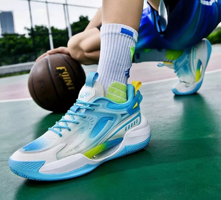 Спортивные Кроссовки