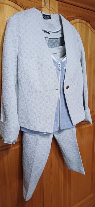 Разкошен Костюм 3 Части на OLTE Италия-Сако+Панталон+Бюстие!НОВИ!
