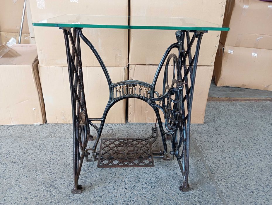 Маса от крака от шевна машина