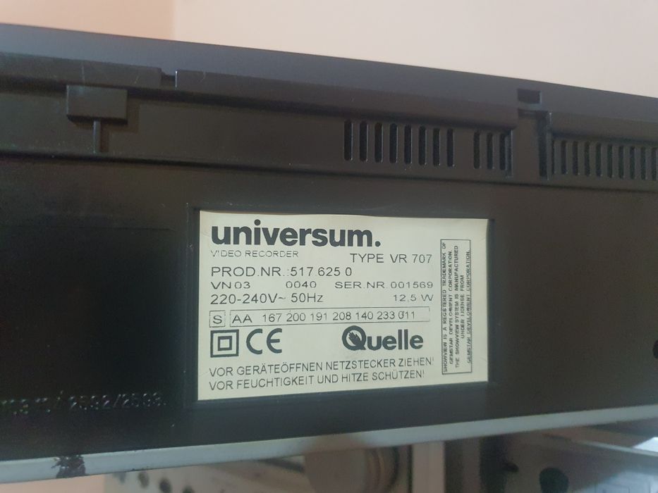 se vinde videorecorder universum vr 707 de piese