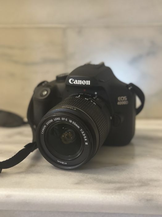 Aparat Foto Canon 4000D + obiectiv 18-55 mm