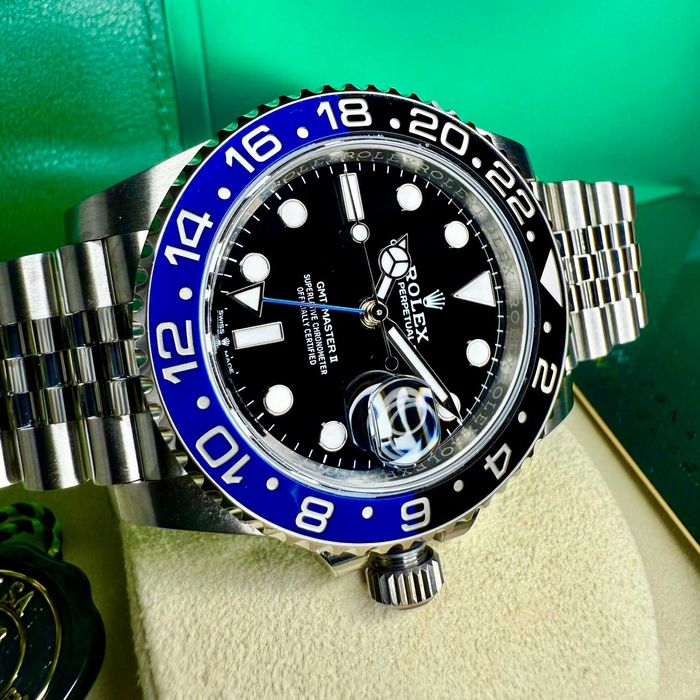 Rolex GMT MASTER II "BATGIRL | Pe STOC | 17250E | 2025 | 126710BLNR