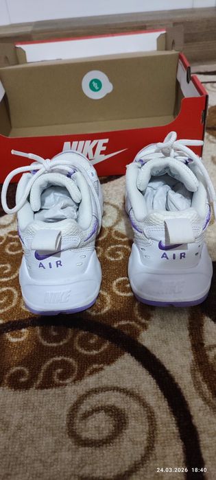 Дамски маратонки Nike A iR