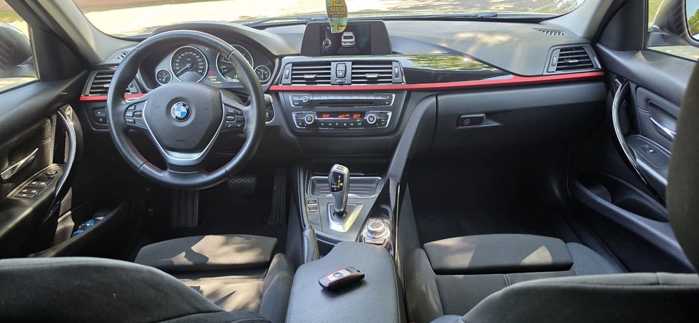 BMW    320 D   Sport