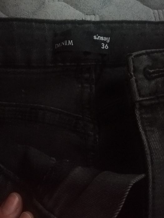 Blugi gri Sinsay mărime 36 - 20 RON, stare nouă!