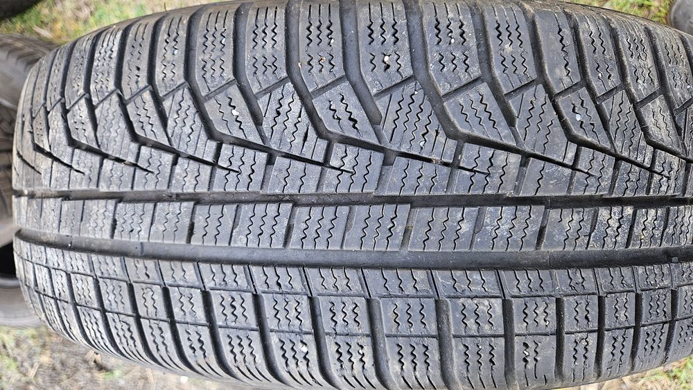 2бр гуми 205 60 16 дот 21 ханкок